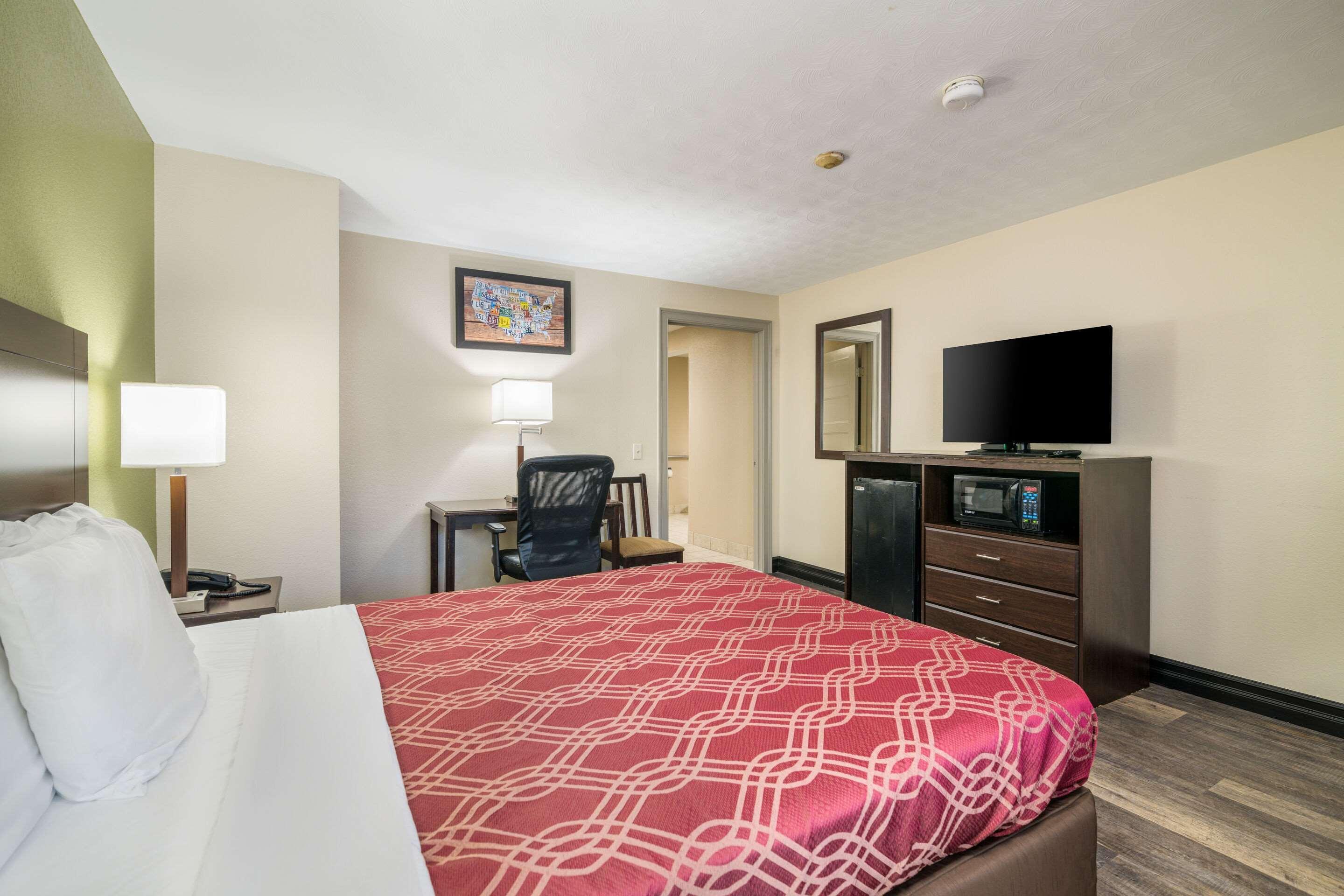 Econo Lodge Boston-Malden Buitenkant foto