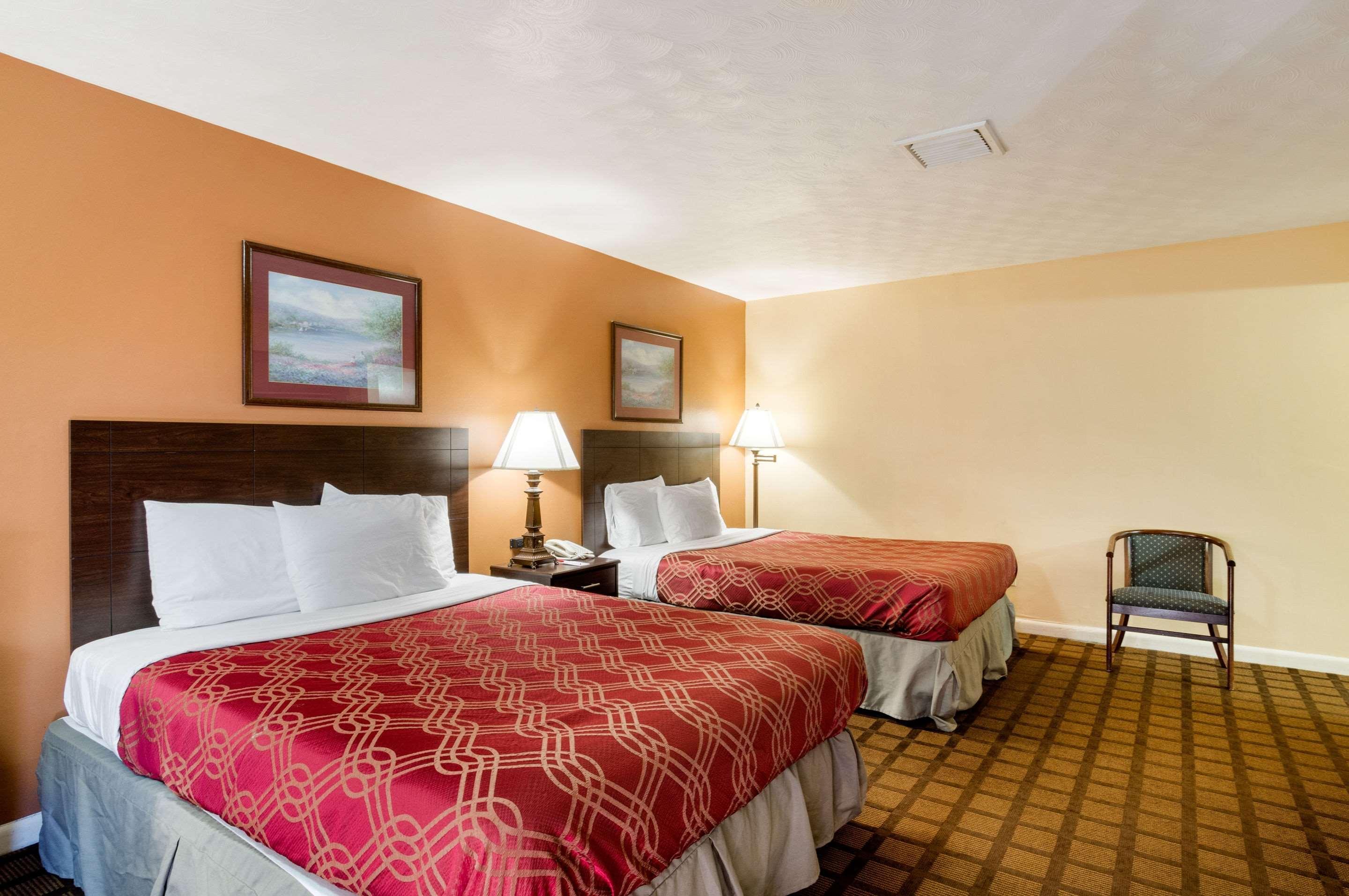 Econo Lodge Boston-Malden Buitenkant foto