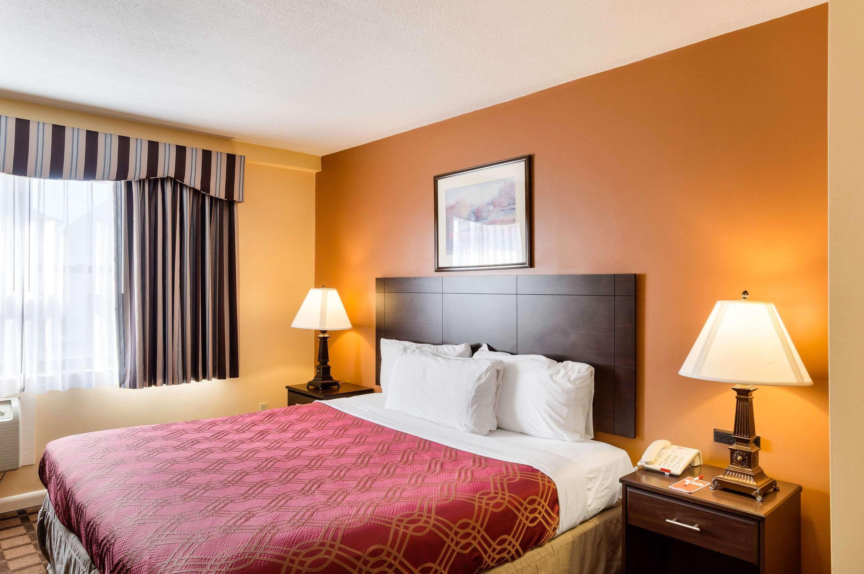 Econo Lodge Boston-Malden Buitenkant foto