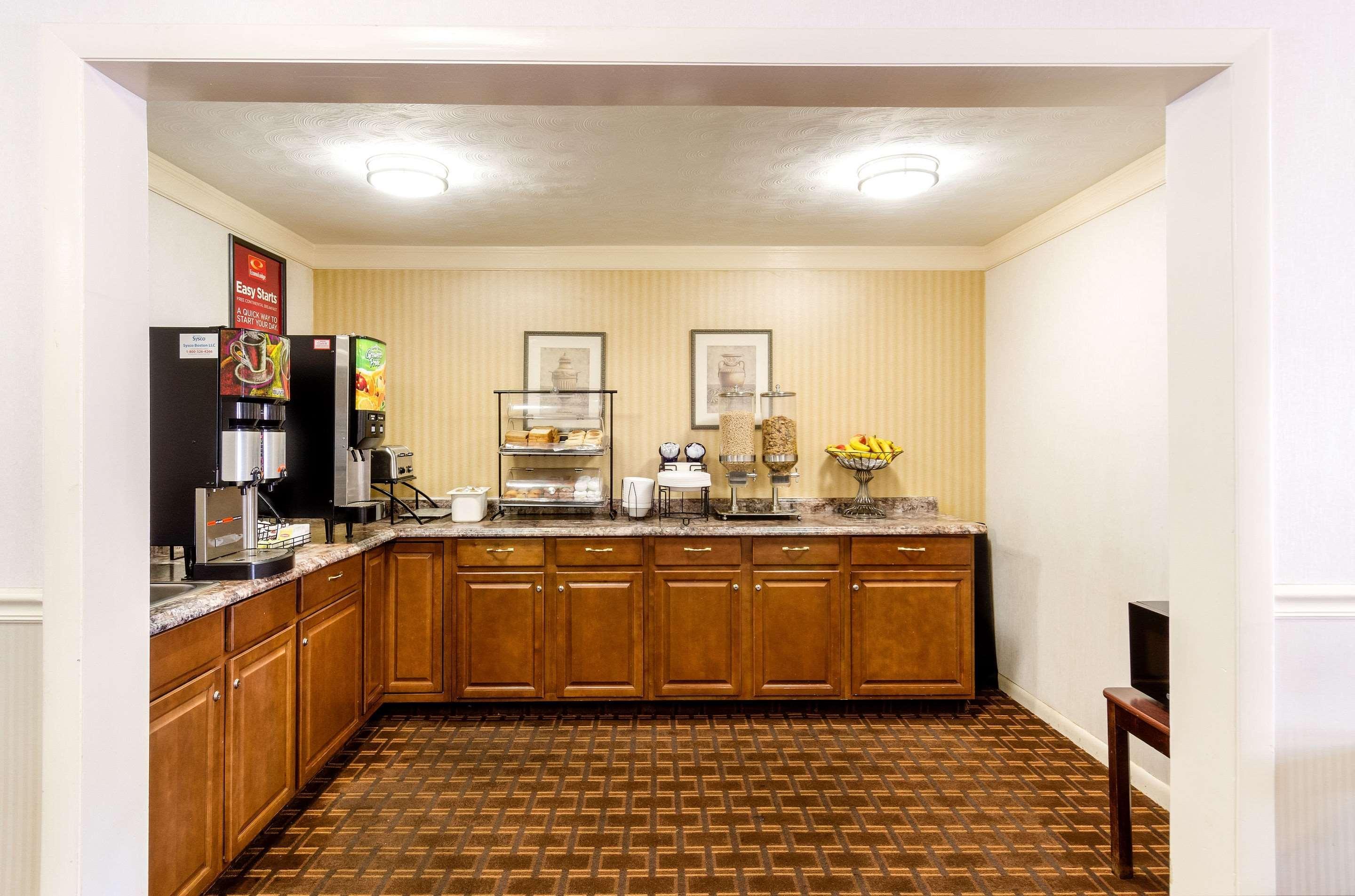 Econo Lodge Boston-Malden Buitenkant foto