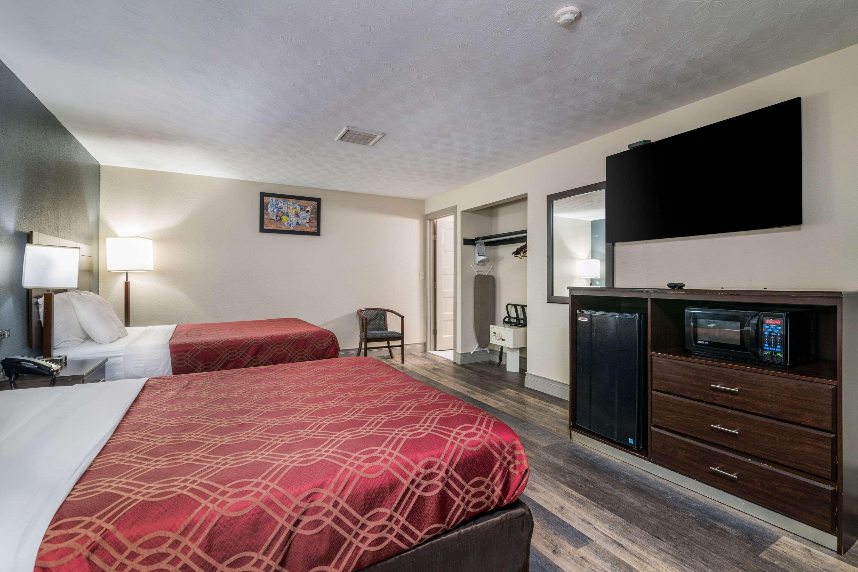 Econo Lodge Boston-Malden Buitenkant foto