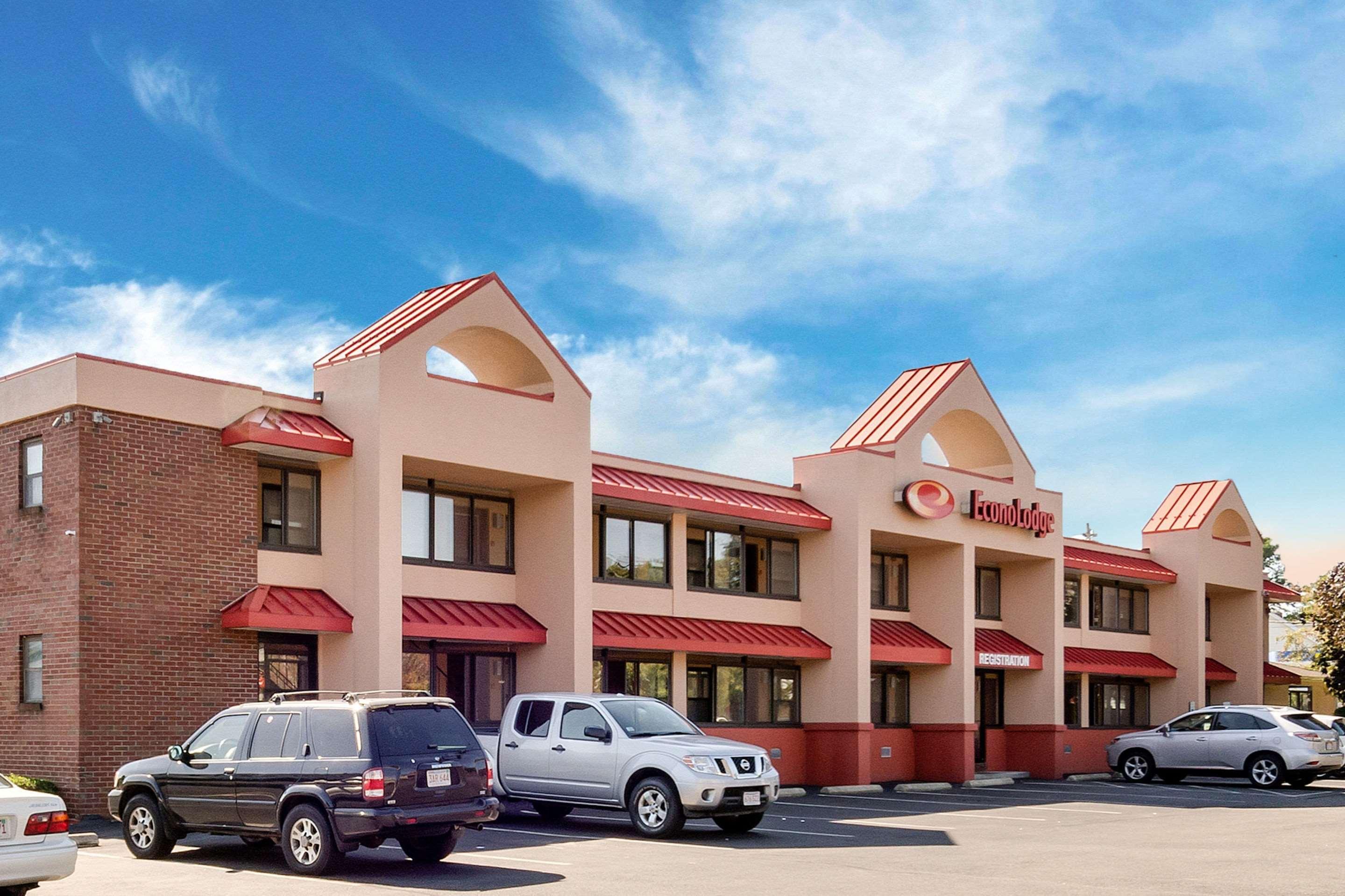 Econo Lodge Boston-Malden Buitenkant foto